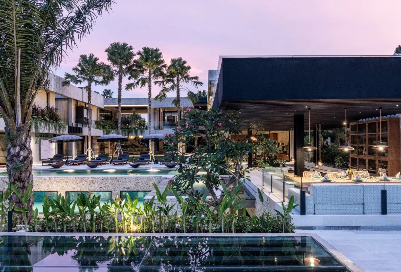 V House